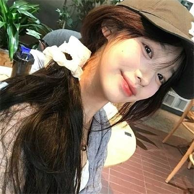 妮可·拜耳：大码怪美人